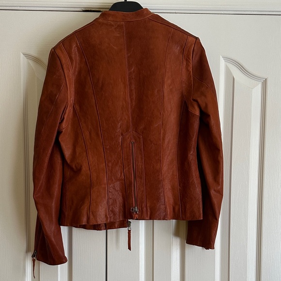 Danier Women's Rich Tan Leather Jacket - Picture 3 of 6
